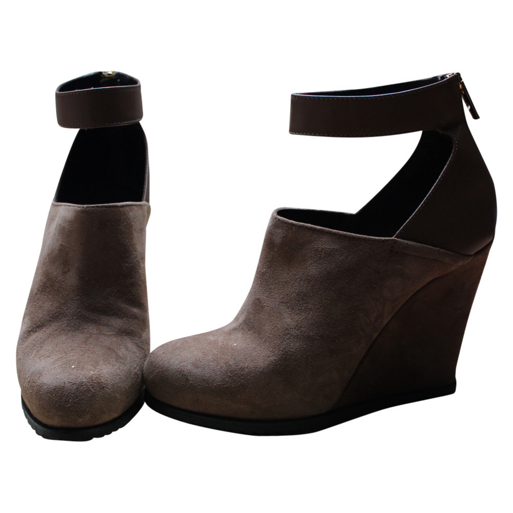 big ankle boots